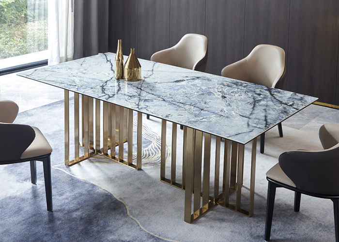 Insieme minimalista del tavolo da pranzo dell'hotel della forte pagina del metallo
